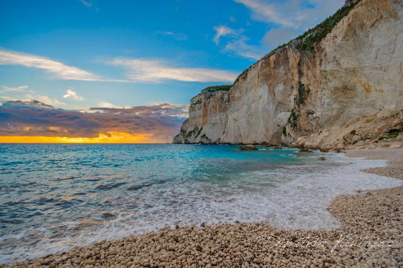Paxos Fairytales Lovenest 1 Гайос Екстериор снимка